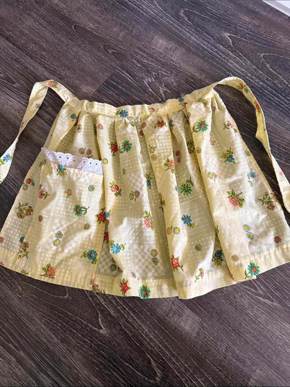 Vintage Childs Yellow Floral Half Apron with Lace Pocket
